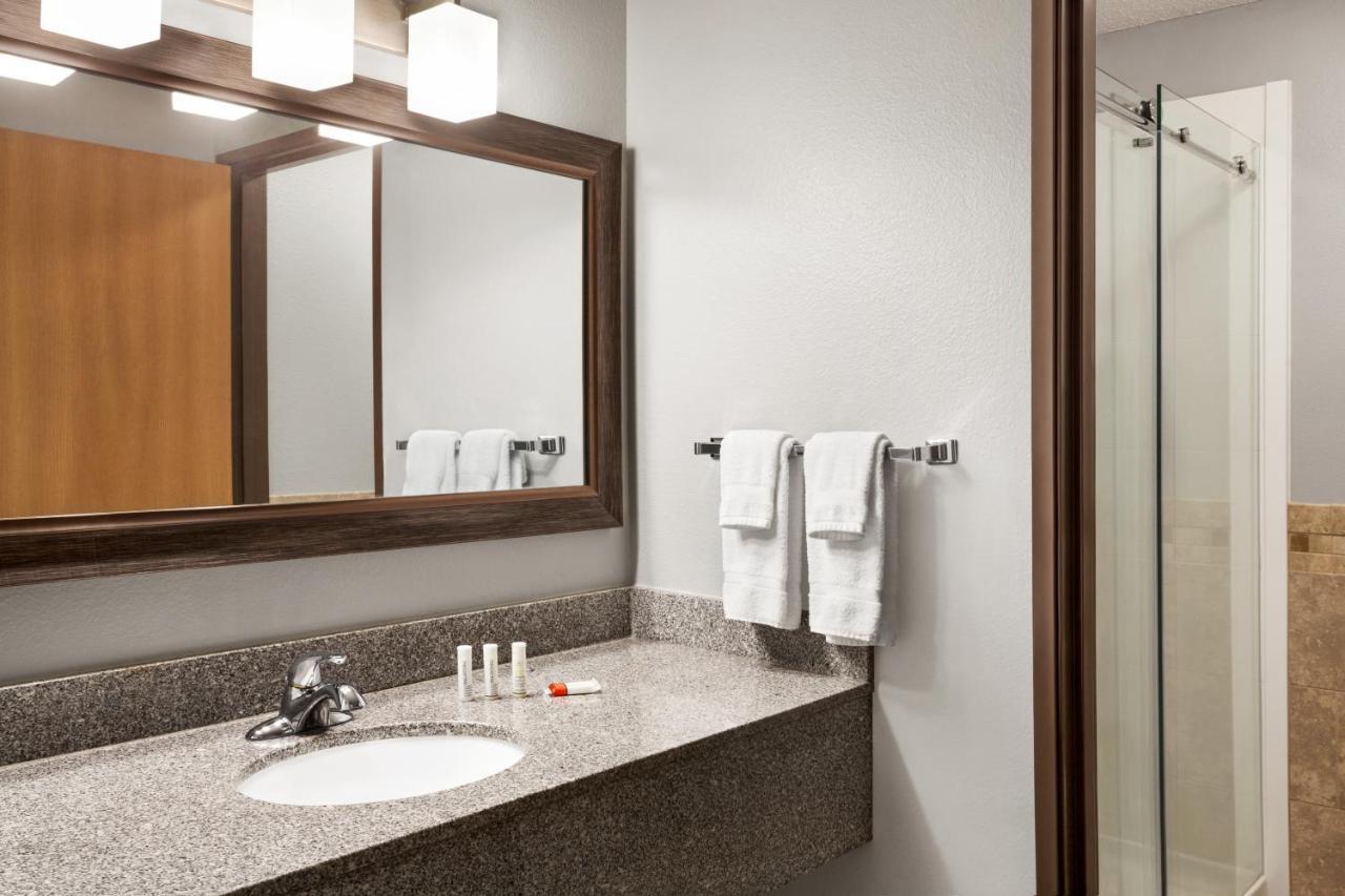 Americinn By Wyndham Sauk Centre Habitación foto